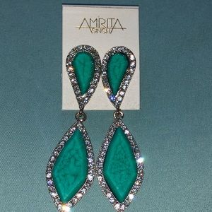 Amrita Singh post earrings